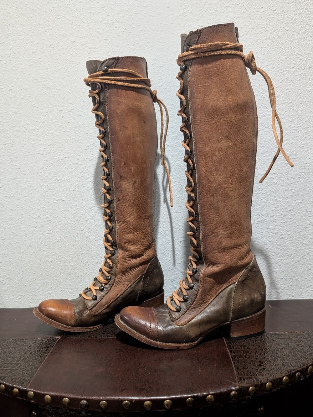 RARE Freebird Arlo Distressed Leather Lace-Up Over-The-Knee Boots Size 7 - Picture 3 of 16